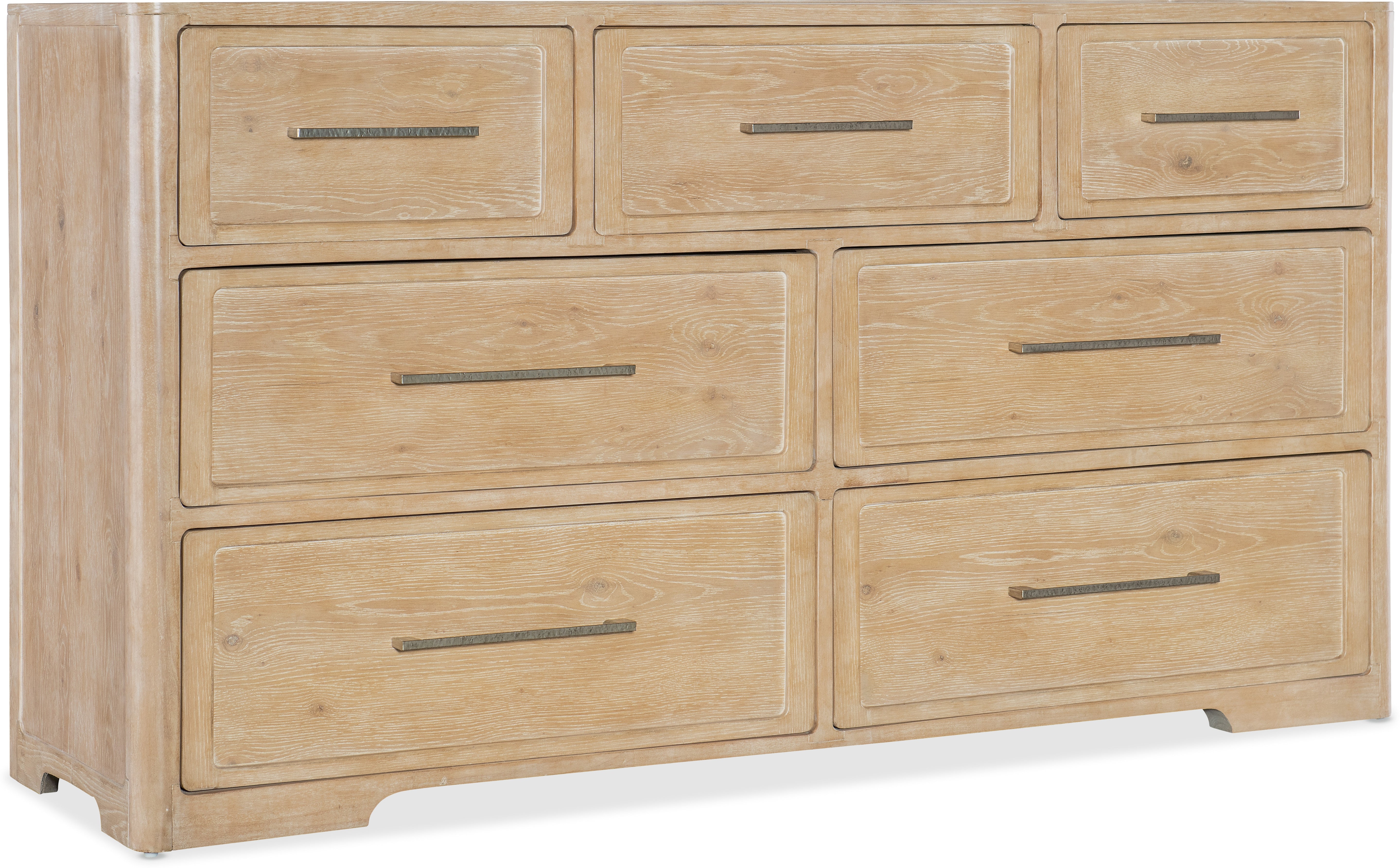 Hooker Furniture Retreat Seven-Drawer Dresser