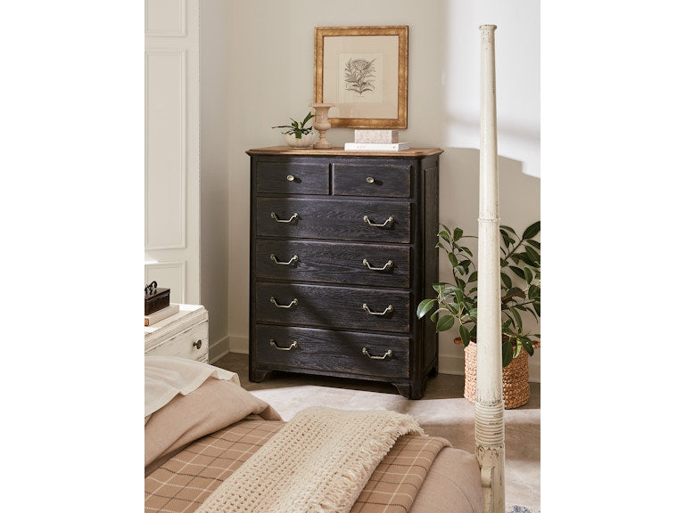 Hooker Furniture Americana Six Drawer Chest