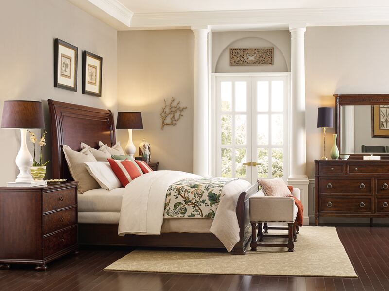 Hooker Furniture Bedroom Charleston 5/0-6/6 Sleigh Rails