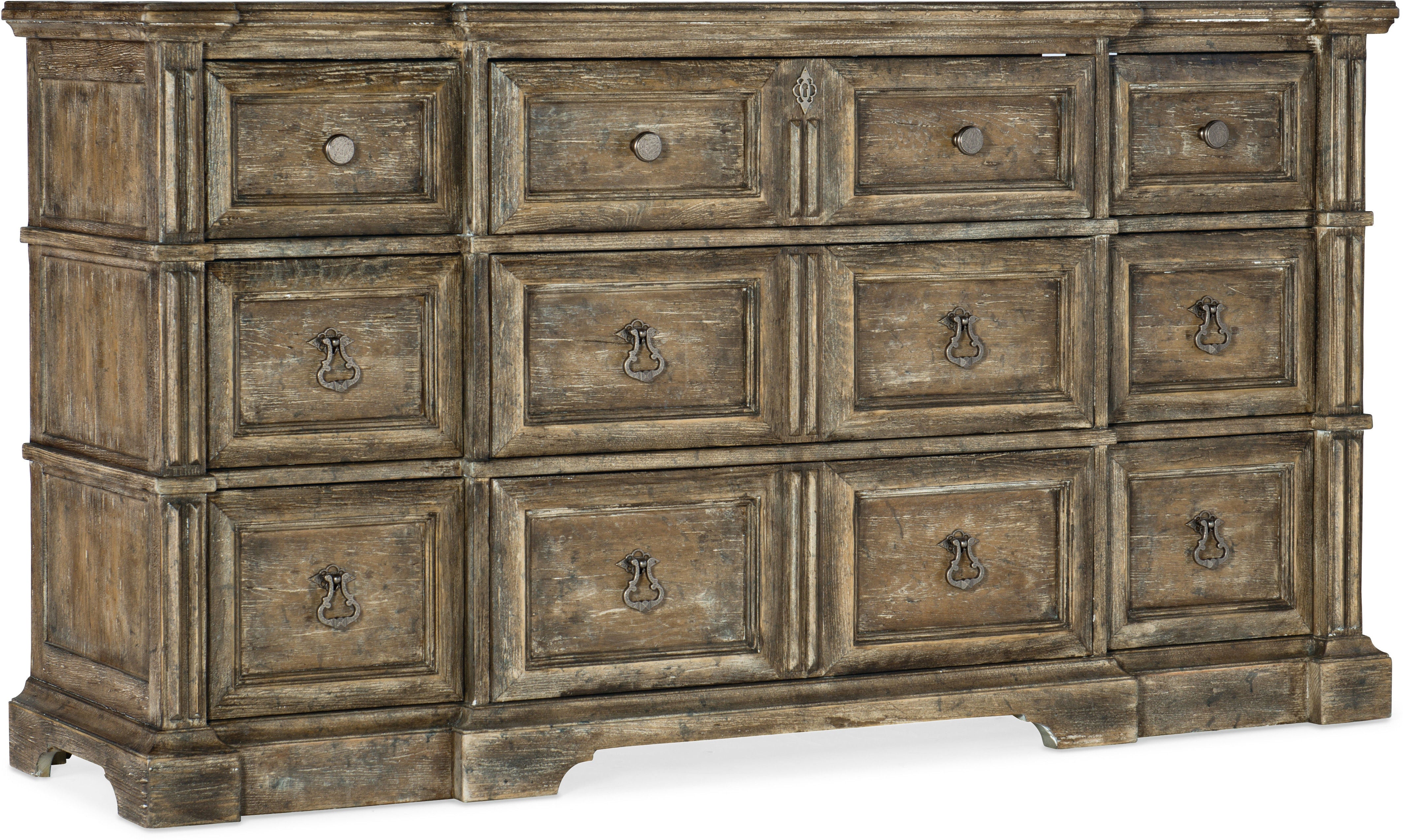 Hooker Furniture La Grange Rolling Hill Nine-Drawer Dresser