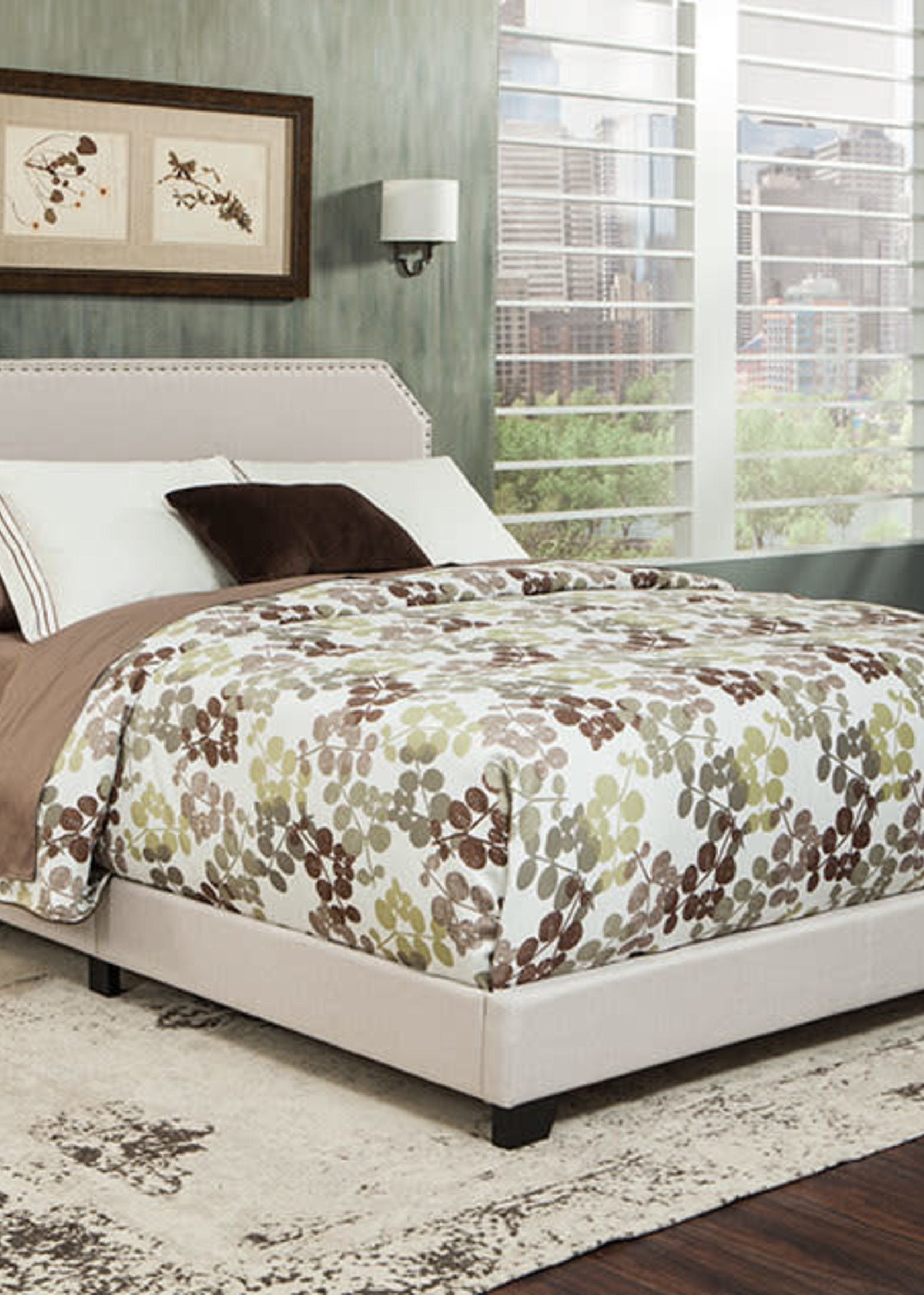 766-CR King Ramon Cream PU Bed